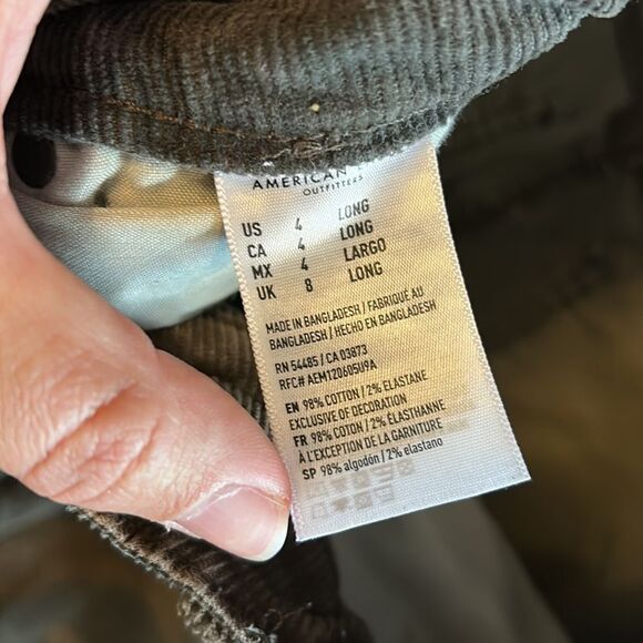 AMERICAN EAGLE CAMO CORDUROY STRAIGHT LEG PANTS SIZE 4 LONG - Picture 8 of 9
